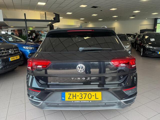 Volkswagen T-Roc 1.5 TSI Sport AUTOMAAT CRUISE CLIMATE CARPLAY APK 5-27 BJ 2019 !