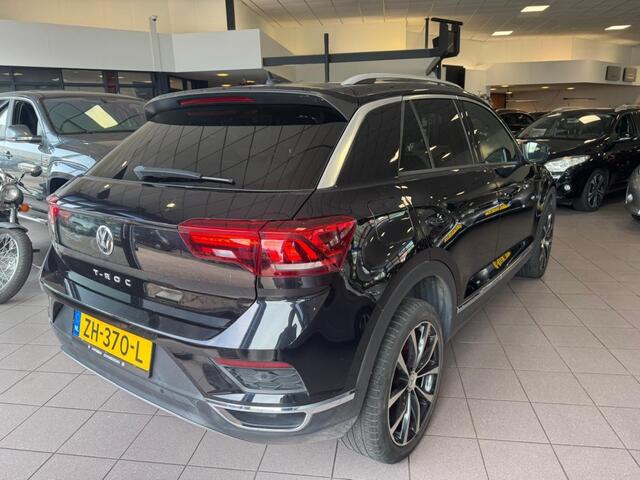 Volkswagen T-Roc 1.5 TSI Sport AUTOMAAT CRUISE CLIMATE CARPLAY APK 5-27 BJ 2019 !