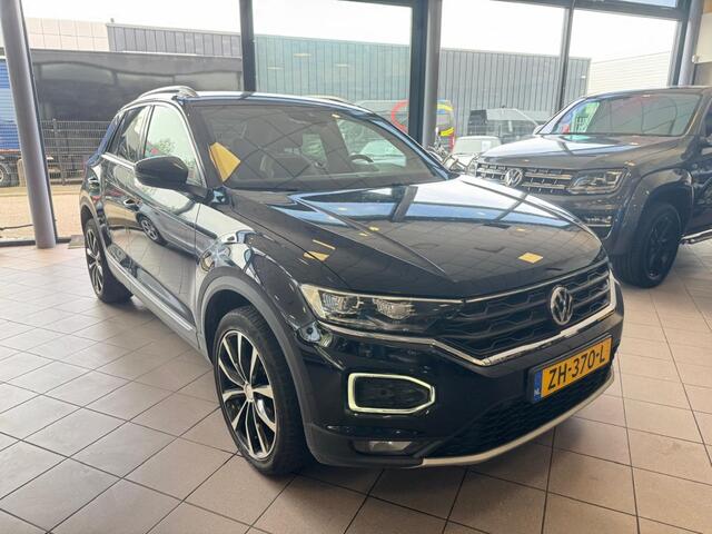 Volkswagen T-Roc 1.5 TSI Sport AUTOMAAT CRUISE CLIMATE CARPLAY APK 5-27 BJ 2019 !