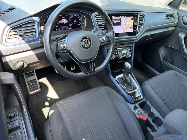 Volkswagen T-Roc 1.5 TSI 150pk DSG R-line | 19 inch | Led | Trekhaak | Virtual cockpit | Carplay | Rijklaar incl. 1 jaar Bovag garantie
