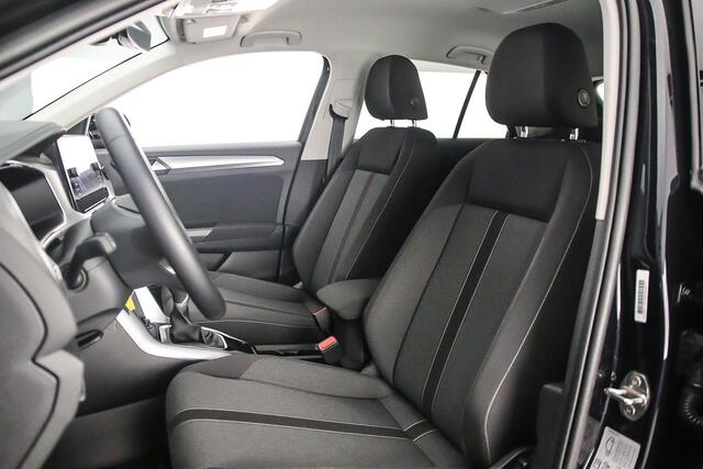 Volkswagen T-Roc Life Edition 1.0 TSI 115pk Adaptive cruise control, Achteruitrijcamera, Stoelverwarming, LED koplampen, Airco, DAB, Radio, Parkeersensoren, App connect, Bluetooth