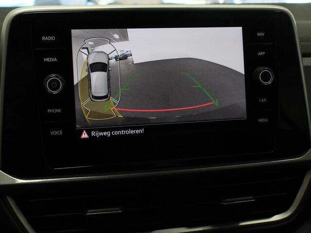 Volkswagen T-Roc 1.5 TSI 150pk DSG Style Navigatie Apple Carplay/Android Auto Camera Parkeersensoren Adaptive Cruise Control Stoelverwarming Virtual Cockpit Getinte ramen Climate Control