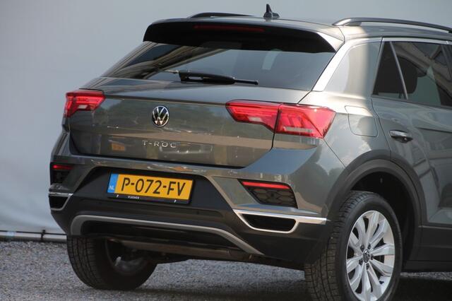 Volkswagen T-Roc 1.0 TSI Style - 110 pk **Led / Active info / Navi / PDC