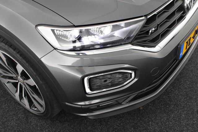 Volkswagen T-Roc 1.5 TSI 150pk DSG 2x R-Line Camera Stoelverwarming Led Virtual Cockpit Panoramadak Navigatie