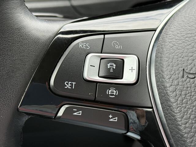 Volkswagen T-Roc BWJ 2020 1.5 TSI 150 PK Style Business AUTOMAAT / STOELVERW. / ADAPTIVE CRUISE / NAVI / CLIMA / DAB+ / PDC / LMV / APPLE & ANROID / LICHT & REGEN SENS.