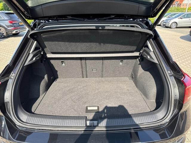 Volkswagen T-Roc 1.5 TSI DSG R-LINE CAMERA/NAVI/ACC/CARPLAY/E-KLEP/STOELVERW