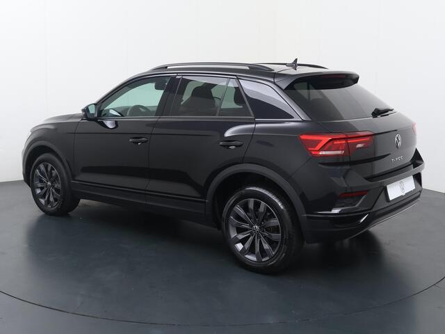 Volkswagen T-Roc 1.5 TSI Sport | 150 PK | Automaat | Multifunctioneel stuurwiel | Adaptive Cruisecontrol | Stoelverwarming |