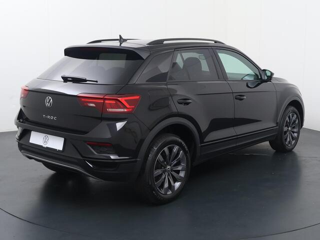 Volkswagen T-Roc 1.5 TSI Sport | 150 PK | Automaat | Multifunctioneel stuurwiel | Adaptive Cruisecontrol | Stoelverwarming |