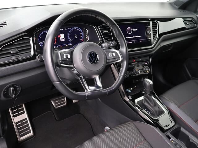 Volkswagen T-Roc 1.5 TSI Sport | 150 PK | Automaat | Multifunctioneel stuurwiel | Adaptive Cruisecontrol | Stoelverwarming |