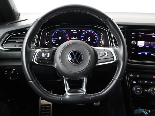 Volkswagen T-Roc 1.5 TSI Sport | 150 PK | Automaat | Multifunctioneel stuurwiel | Adaptive Cruisecontrol | Stoelverwarming |