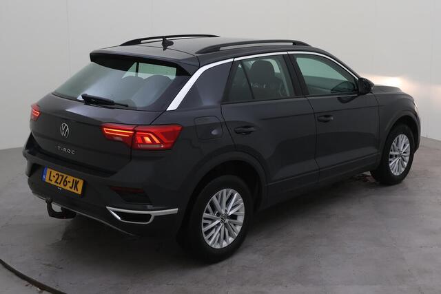 Volkswagen T-Roc 1.5 TSI Style / TREKHAAK/ PARK. SENSOREN/ AIRCO/ NAVI/ 16" LMV