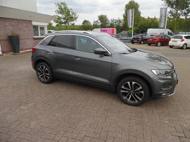 Volkswagen T-Roc 1.5 TSI Sport