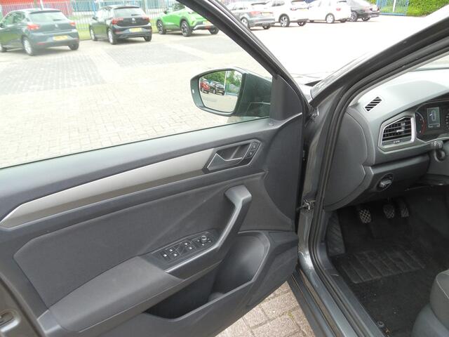 Volkswagen T-Roc 1.5 TSI Sport