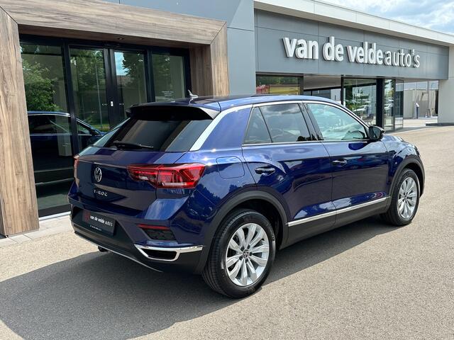 Volkswagen T-Roc 1.5 TSI 150pk Sport | Trekhaak | Carplay | Led | Dode hoek | Elek. Achterklep | Rijklaar incl. 1 jaar Bovag garantie