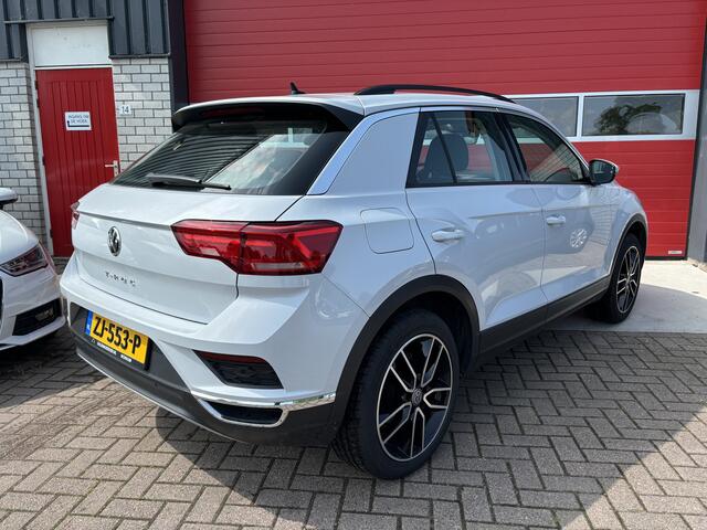 Volkswagen T-Roc 1.0 TSI Style TREKHAAK / AIRCO / PDC / BLUETOOTH / CRUISE / ACC / NL-AUTO