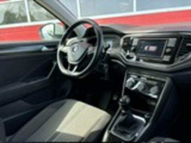 Volkswagen T-Roc 1.0 TSI Style TREKHAAK / AIRCO / PDC / BLUETOOTH / CRUISE / ACC / NL-AUTO