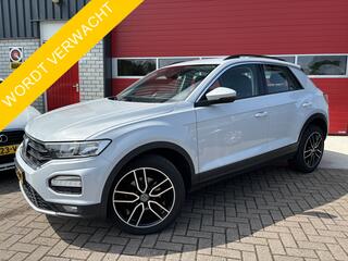 volkswagen-t-roc-1.0-tsi-style-trek