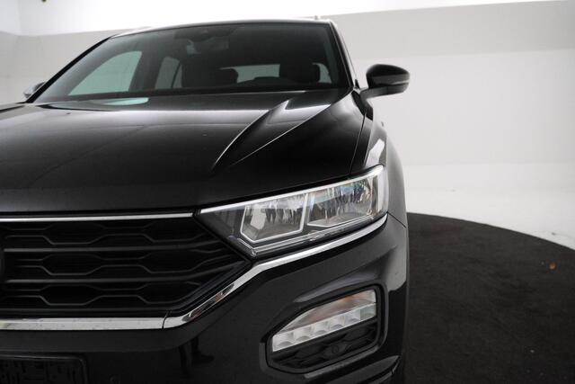 Volkswagen T-Roc 2.0 TDI Sport Business R R-Line, Cruise Control, Apple Carplay, Parkeersensoren