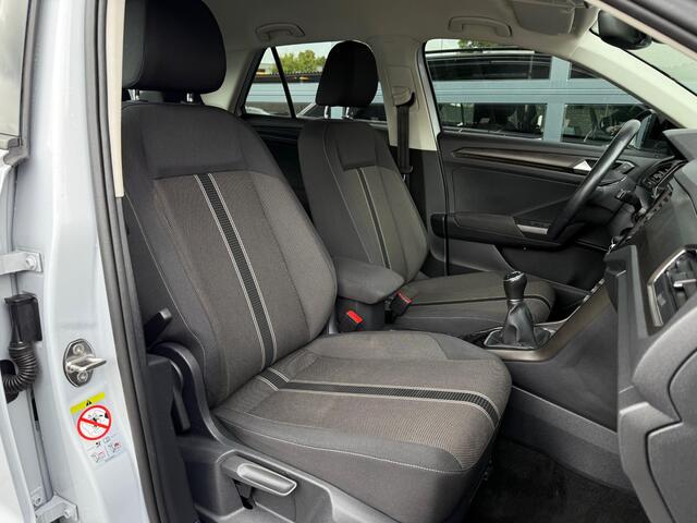 Volkswagen T-Roc 1.0 TSI Sport Clima CarPlay PDC
