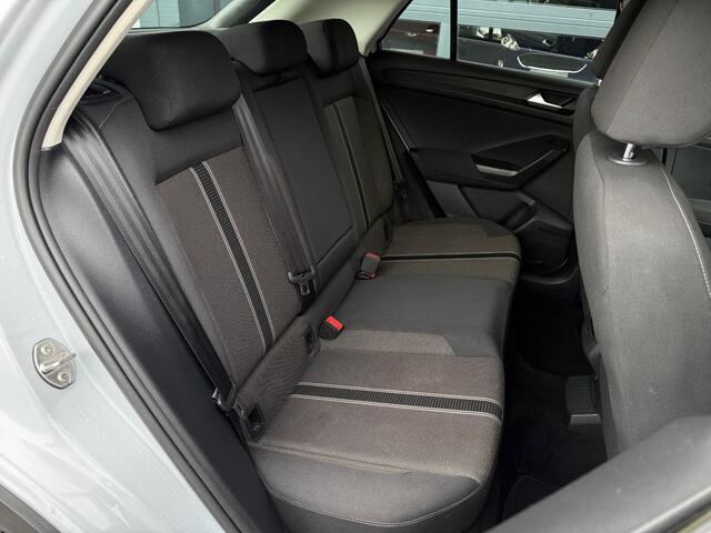Volkswagen T-Roc 1.0 TSI Sport Clima CarPlay PDC