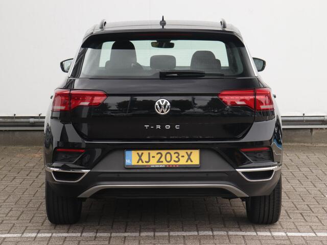 Volkswagen T-Roc 1.5 TSI Style | Navigatie | Adaptive Cruise | Carplay & Android auto | Parkeersensoren | Climate Control |