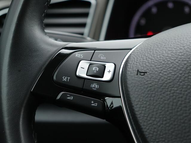 Volkswagen T-Roc 1.5 TSI Style | Navigatie | Adaptive Cruise | Carplay & Android auto | Parkeersensoren | Climate Control |