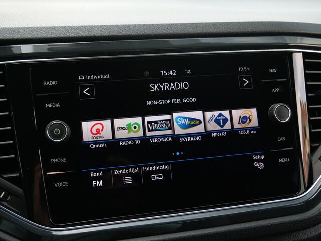 Volkswagen T-Roc 2.0 TSI 190pk 4Motion R-Line Sport Automaat 19 Inch / Navigatie / Camera