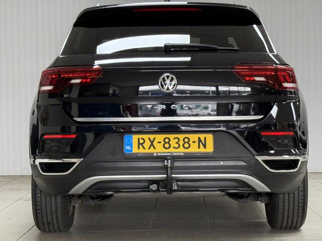 Volkswagen T-Roc 1.5 TSI Sport/ 150pk!/ Trekhaak/Zwarte-Hemel/ Virtual Cockpit/ LED Koplampen/ 17'' LMV/ Camera/ Half-Leder/ Adaptive Cruise/ Lane-Assist./ Apple + Android/ DAB+/ Extra getint glas/ PDC V+A.