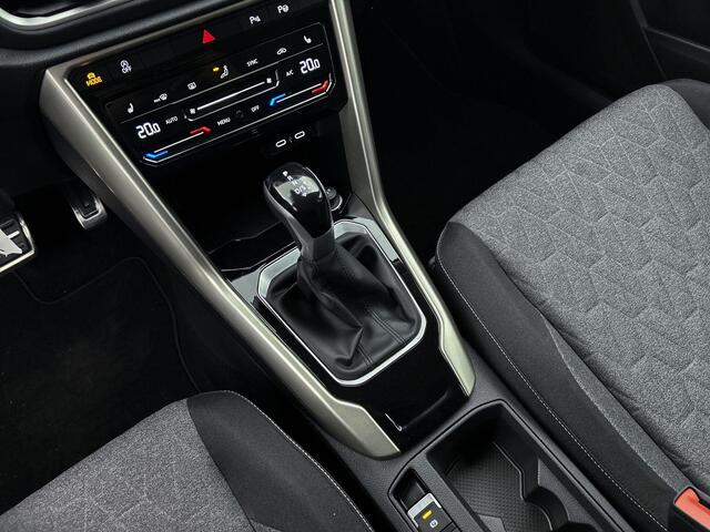 Volkswagen T-Roc 1.5 TSI MOVE DSG AD-CRUISE CAMERA CLIMA TREKHAAK