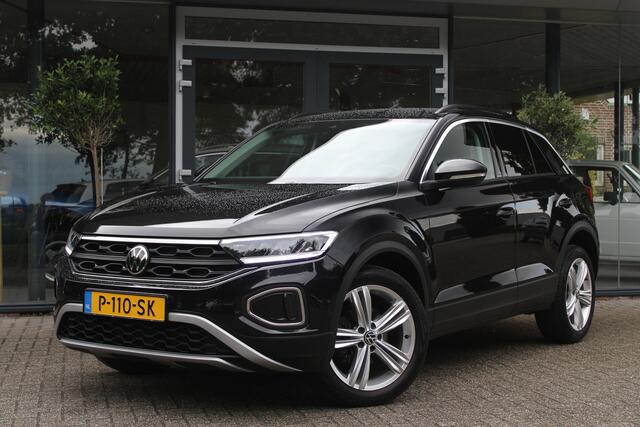 Volkswagen T-Roc 1.5 TSI Life | Virtual | Trekhaak | Org. NL |