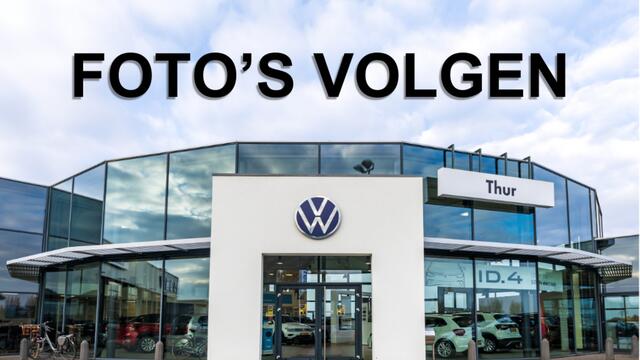 Volkswagen T-Roc 1.0 TSI Style 85KW/115PK, Navigatie, executive, achteruitrij camera, afneembare trekhaak, winterpakket met stoelverwarming, climatronic, chrome dakrail, spiegel pakket, 17" LMV, vier seizoenenbanden