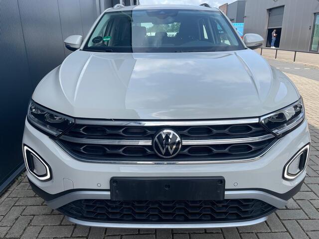 Volkswagen T-Roc 1.5 TSI Life Business 1e eigenaar 150pk Ascot grijs (krijt kleur)