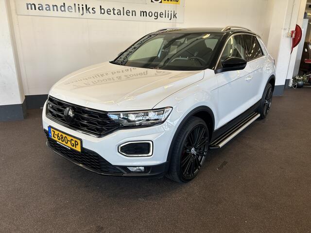 Volkswagen T-Roc 1.5 TSI Sport Business R | Automaat | Digital dashboard | Stoel+Stuurverwarming | Adaptieve cruise control | Climate control | Achteruitrijcamera | Adaptief onderstel | Navigatie | Apple carplay | Elek. inklapbare spiegels