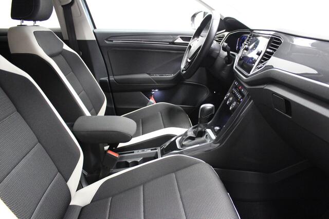 Volkswagen T-Roc 1.5 TSI R-Line/Virtual/Trekhaak/Camera/19 inch