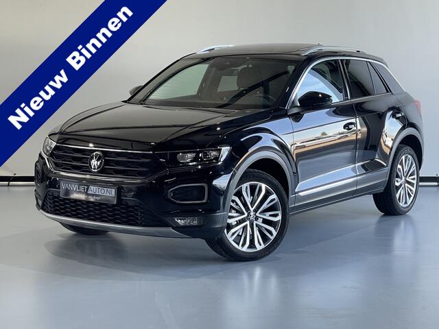 Volkswagen T-Roc 1.5 TSI Sport Business R / AUTOMAAT / Camera / Panorama Dak / Live Cockpit