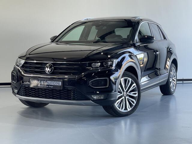 Volkswagen T-Roc 1.5 TSI Sport Business R / AUTOMAAT / Camera / Panorama Dak / Live Cockpit