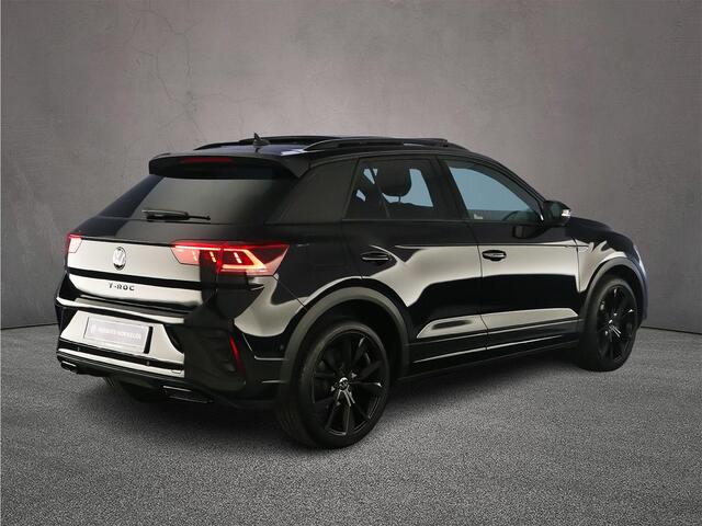 Volkswagen T-Roc R-Line 1.5 TSI 150pk DSG Automaat Panoramadak, Trekhaak, Black style, Achteruitrijcamera, Beats audio, Elektrische achterklep, Adaptive cruise control