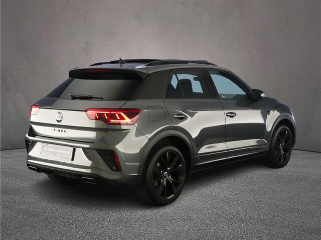 Volkswagen T-Roc R-Line 1.5 TSI 150pk DSG Automaat Trekhaak, Panoramadak, Beats audio, Achteruitrijcamera, Adaptive cruise control, Elektrische achterklep, LED matrix koplampen