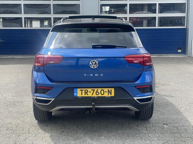 Volkswagen T-Roc 1.0 TSI Style | achteruitrijcamera | trekhaak | navi | rijklaarp