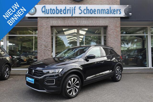 Volkswagen T-Roc 1.5 TSI Active CARPLAY TREKHAAK-AFN 2xPDC 17"LMV DAB NAVI ACC CLIMA