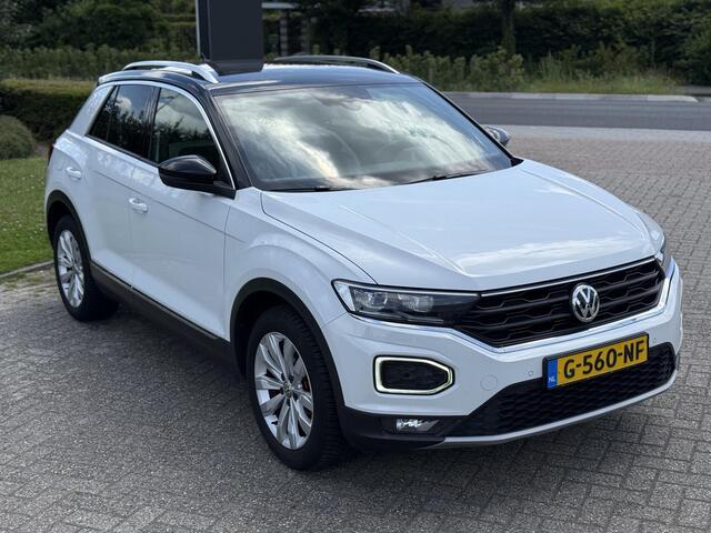 Volkswagen T-Roc 1.5 TSI Sport Business R Virtual cockpit | Adaptive Cruise | Camera