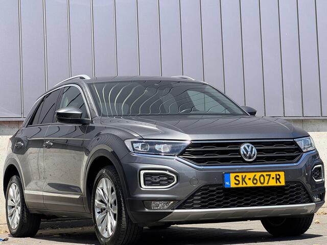 Volkswagen T-Roc 1.5 TSI 150PK Automaat Sport *NL-AUTO* Virtual Camera Carplay