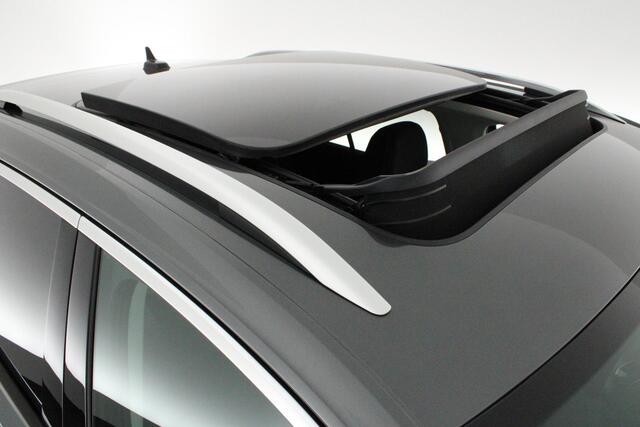 Volkswagen T-Roc 1.0 TSI 110pk H6 Style Camera Keyless Panoramadak Virtual Cockpit Navigatie