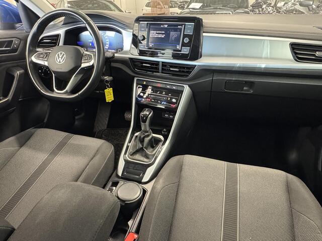 Volkswagen T-Roc 1.5 TSI Life | Automaat | ACC | Carplay | Clima | PDC V+A | LM velgen | ( Vestiging - Nieuwegein )
