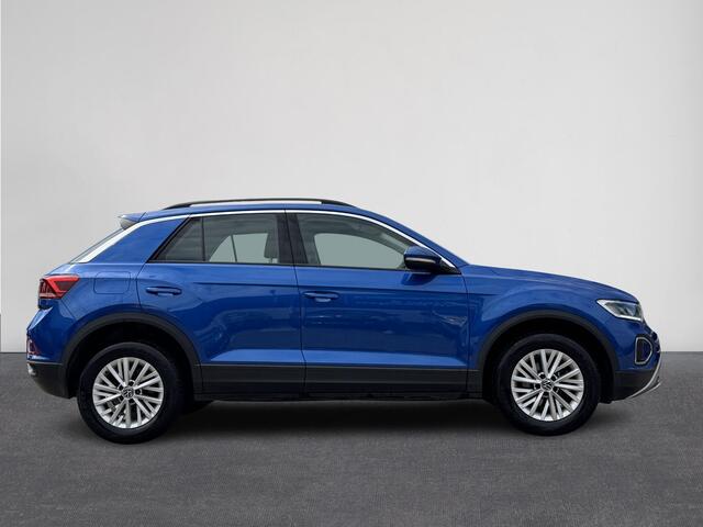Volkswagen T-Roc 1.5 TSI Life | Automaat | ACC | Carplay | Clima | PDC V+A | LM velgen | ( Vestiging - Nieuwegein )