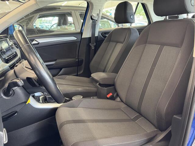 Volkswagen T-Roc 1.5 TSI Life | Automaat | ACC | Carplay | Clima | PDC V+A | LM velgen | ( Vestiging - Nieuwegein )