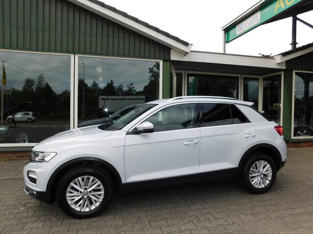 Volkswagen T-Roc 1.0TSI 116PK STYLE!! All-in Prijs! Trekhaak! VIRTU