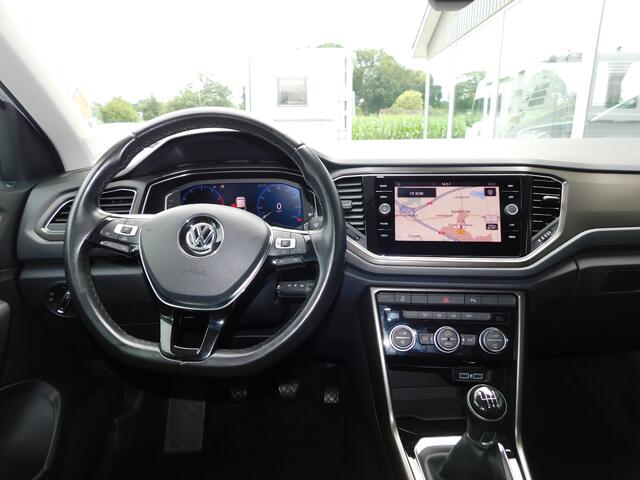 Volkswagen T-Roc 1.0TSI 116PK STYLE!! All-in Prijs! Trekhaak! VIRTU