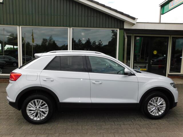 Volkswagen T-Roc 1.0TSI 116PK STYLE!! All-in Prijs! Trekhaak! VIRTU