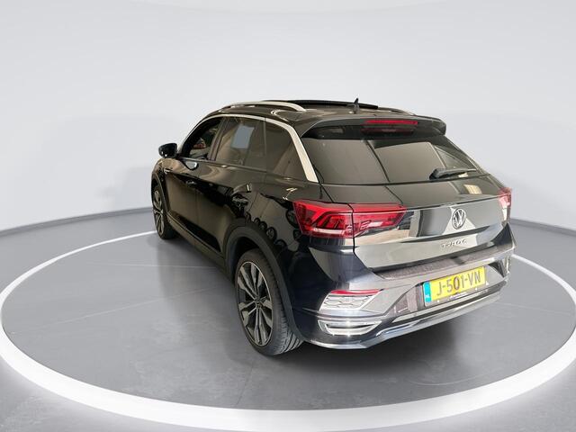 Volkswagen T-Roc 1.5 Tsi 150pk Sport · Panoramadak · Camera · Apple/Android Car Play · Navi · P-Sensoren · Elek. Achterklep · 19'' Inch ·
